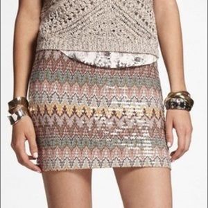 NWOT Sequin Patterned Mini Skirt